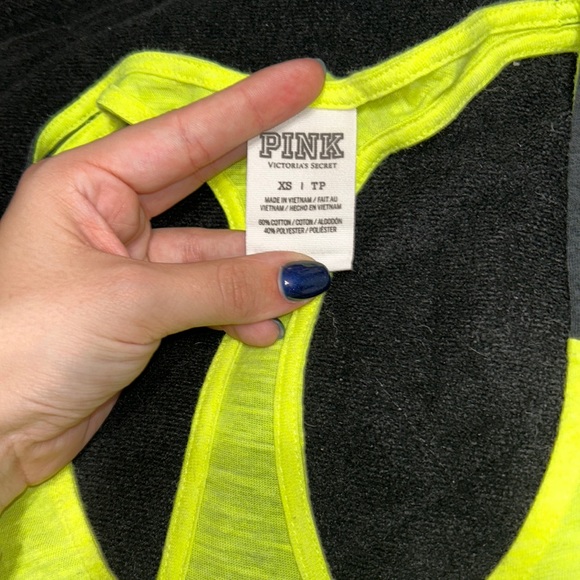 NWOT~ VICTORIAS SECRET PINK GRAPHIC RACERBACK TANK ~ WOMENS XS - Picture 3 of 6